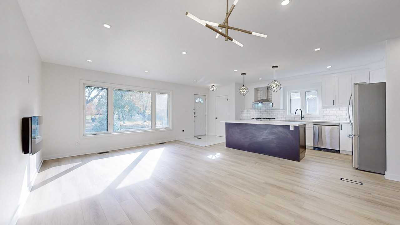 163 Toynbee Trail - Photo 3 of 27