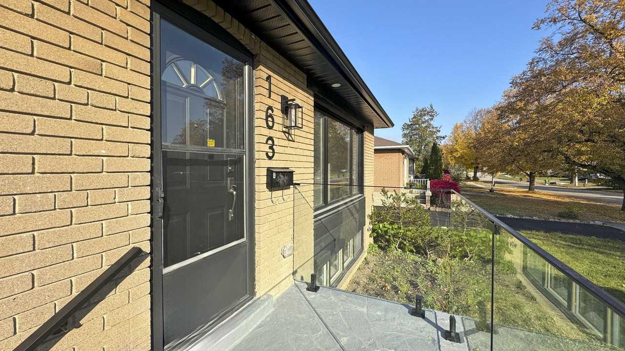 163 Toynbee Trail - Photo 2 of 27