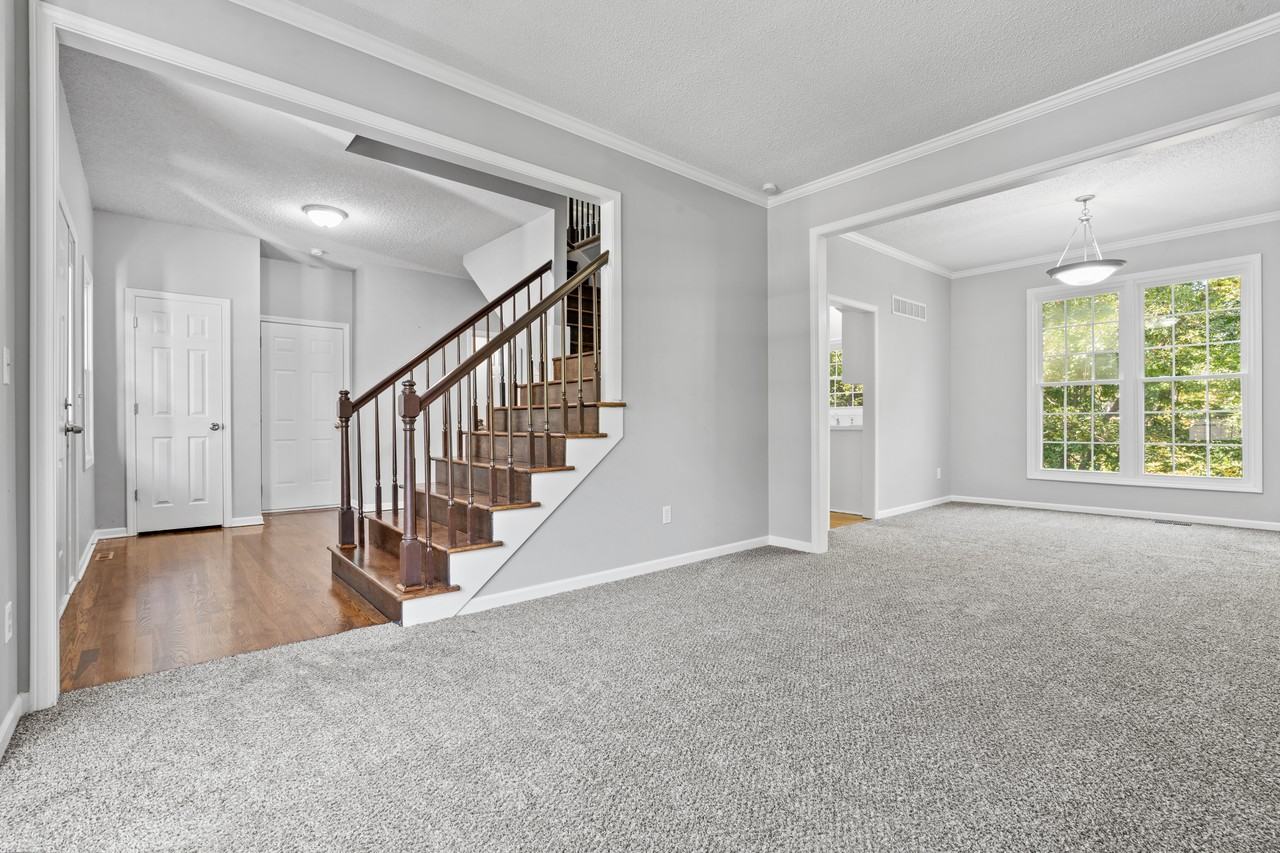 6128 W 157th St #1 - Photo 7 of 40