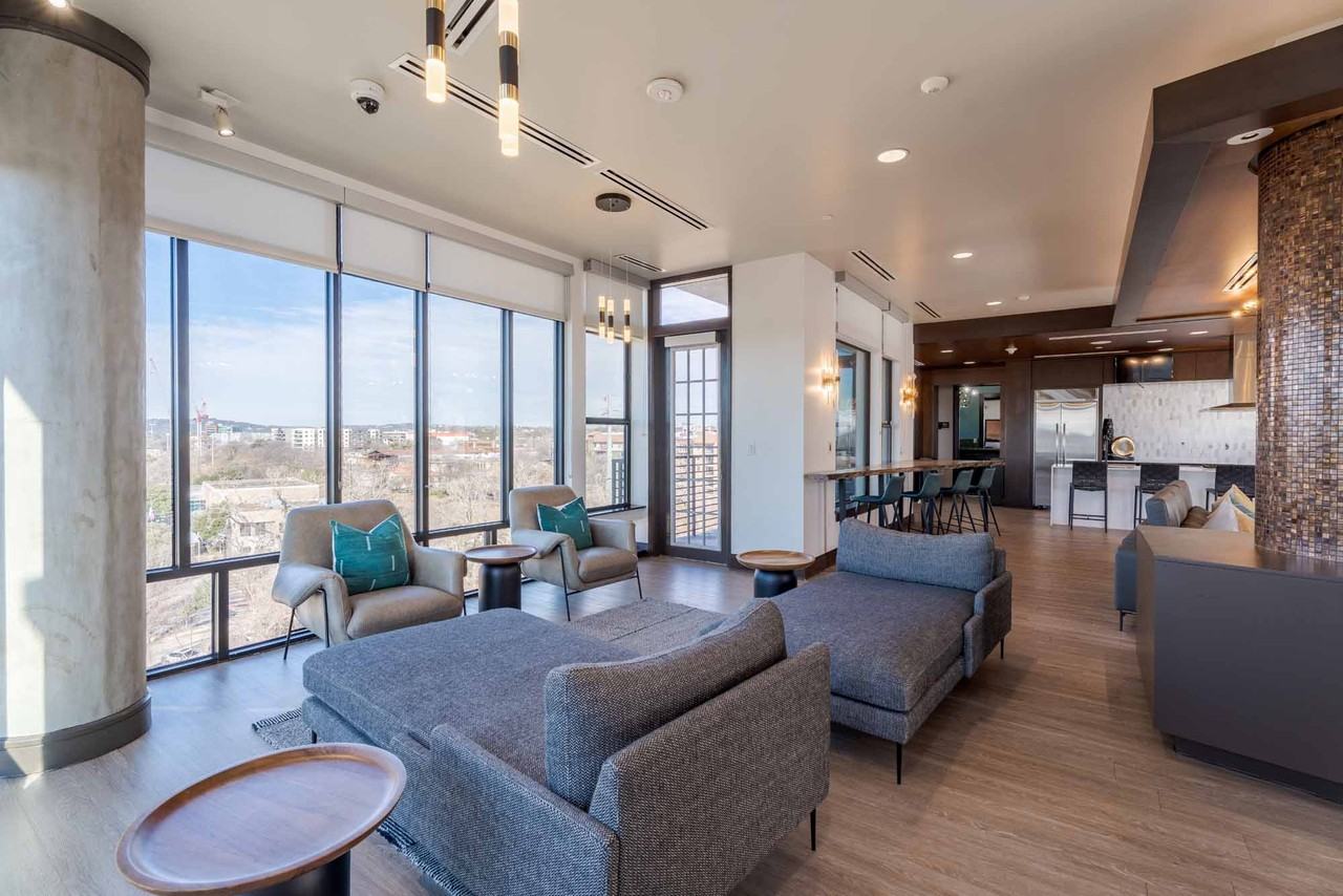 Gables Park Plaza - Photo 6 of 20