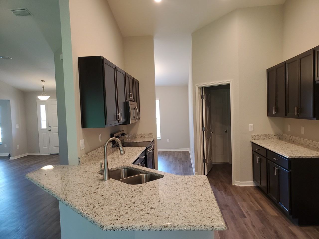 5076 Sw 104th Loop #1 - Photo 5 of 12