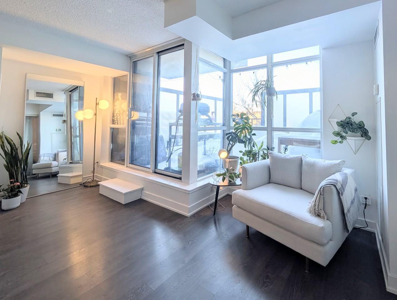 11 Superior Avenue - Photo 4 of 23