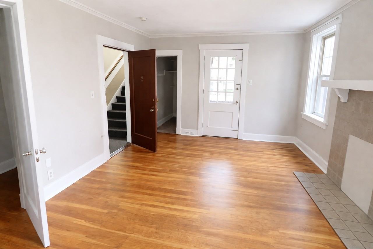 5619 HOBART STREETAPT A-2 #A02 - Photo 4 of 11