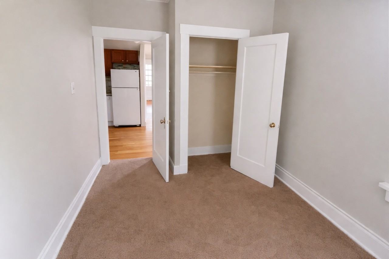 5619 HOBART STREETAPT A-2 #A02 - Photo 7 of 11