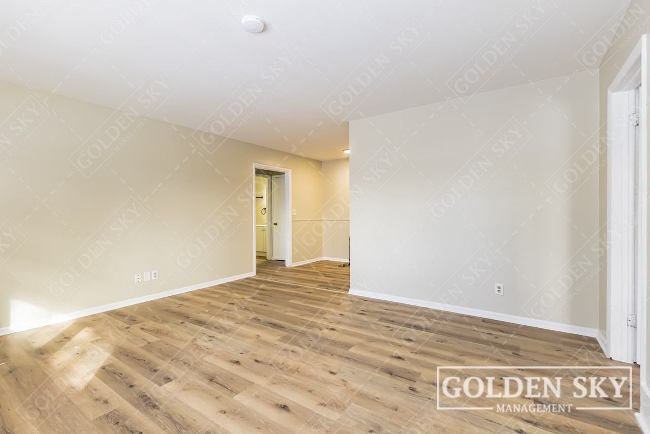 4611 South Madison StreetUnit 14 #14 - Photo 2 of 10