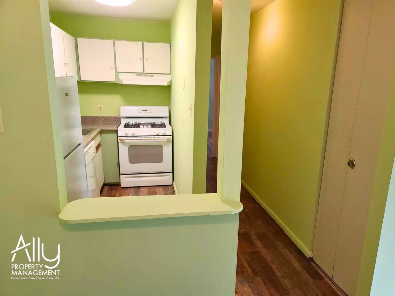 840 Runnel Ct #1 - Photo 6 of 31