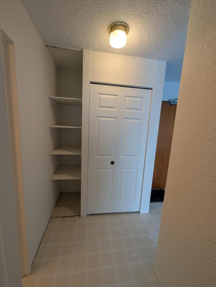 5572 North Ridge Rd Unit 1102 #1102 - Photo 4 of 13