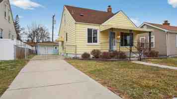 featured image of 1670 Pagel Ave #1