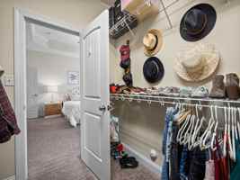 featured image of 239 Sailor St #1