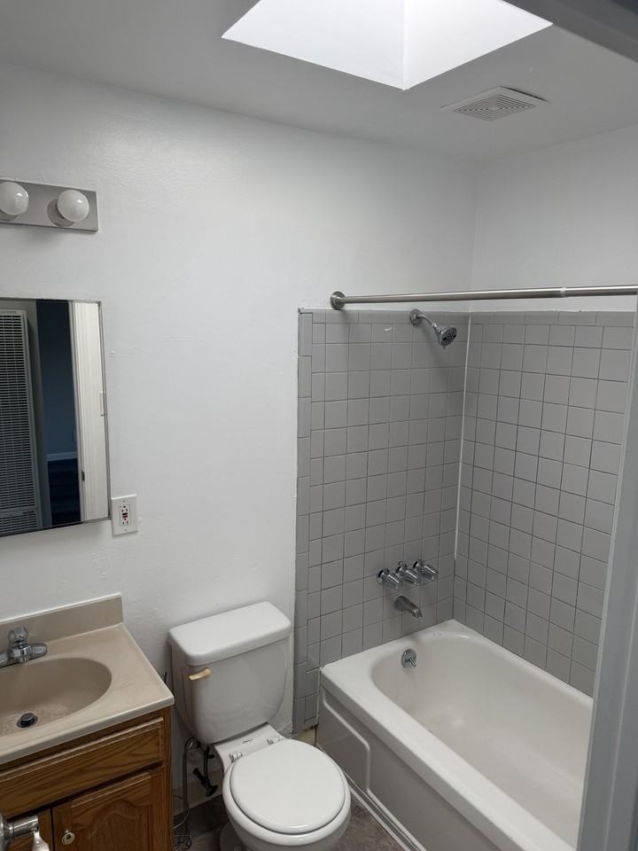 1316 Leafwood Dr #1316-11 - Photo 7 of 13