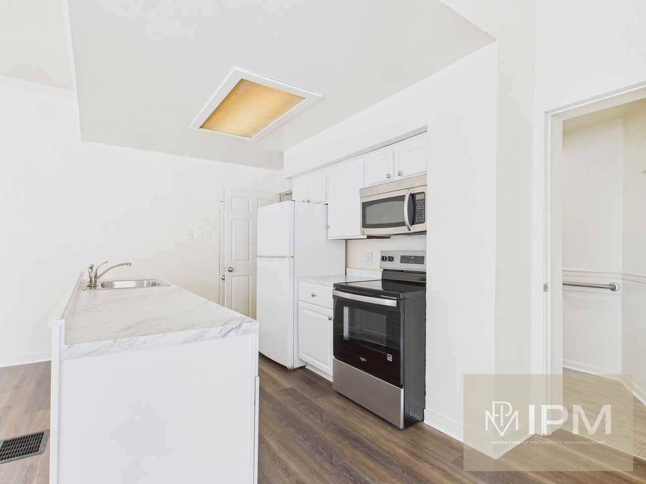 65 E Penn St - Photo 3 of 8