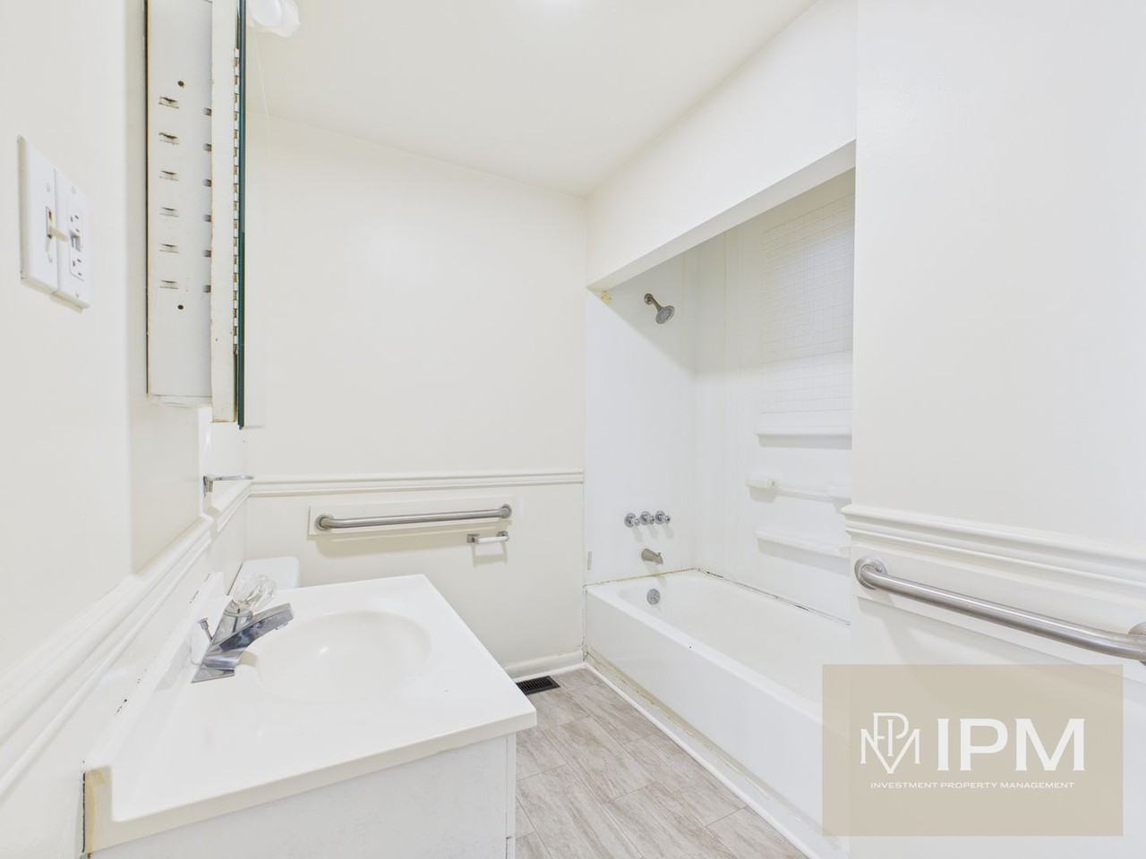 65 E Penn St - Photo 5 of 8