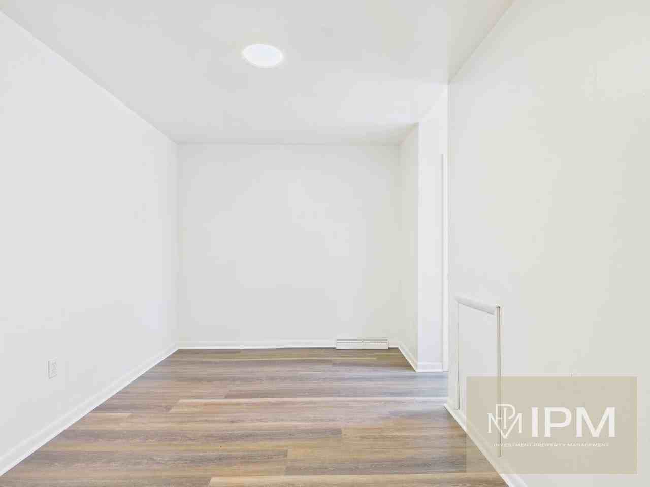 65 E Penn St - Photo 6 of 8