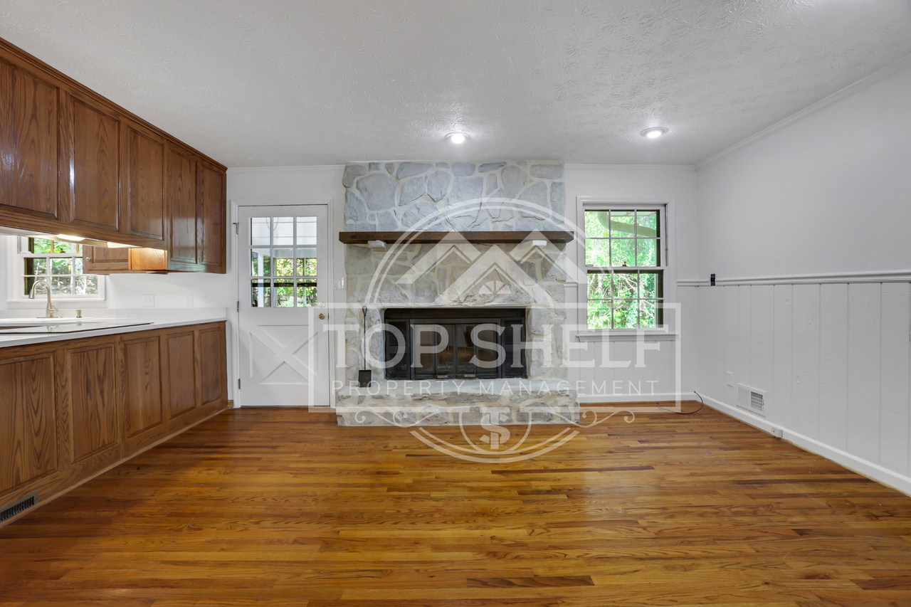 4684 Ben Hill Dr #1 - Photo 5 of 45