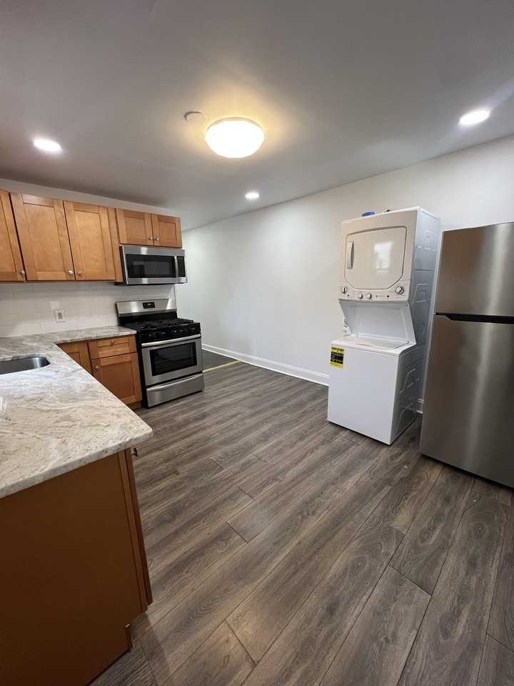 426 N 62nd St #1 - Photo 3 of 11