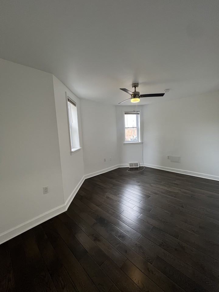 426 N 62nd St #1 - Photo 5 of 11