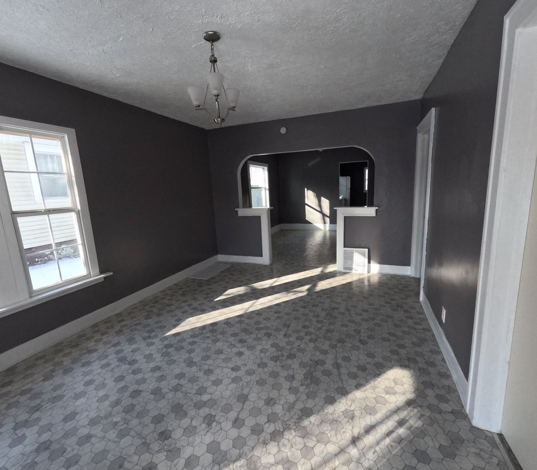 1349 N Adams St #1 - Photo 2 of 14