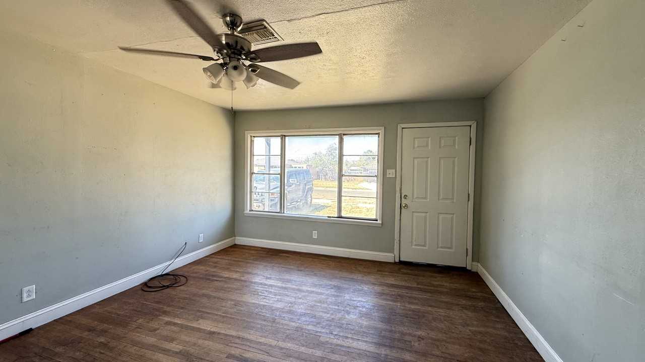 2619 Delano AvenueUnit A #1 - Photo 2 of 5