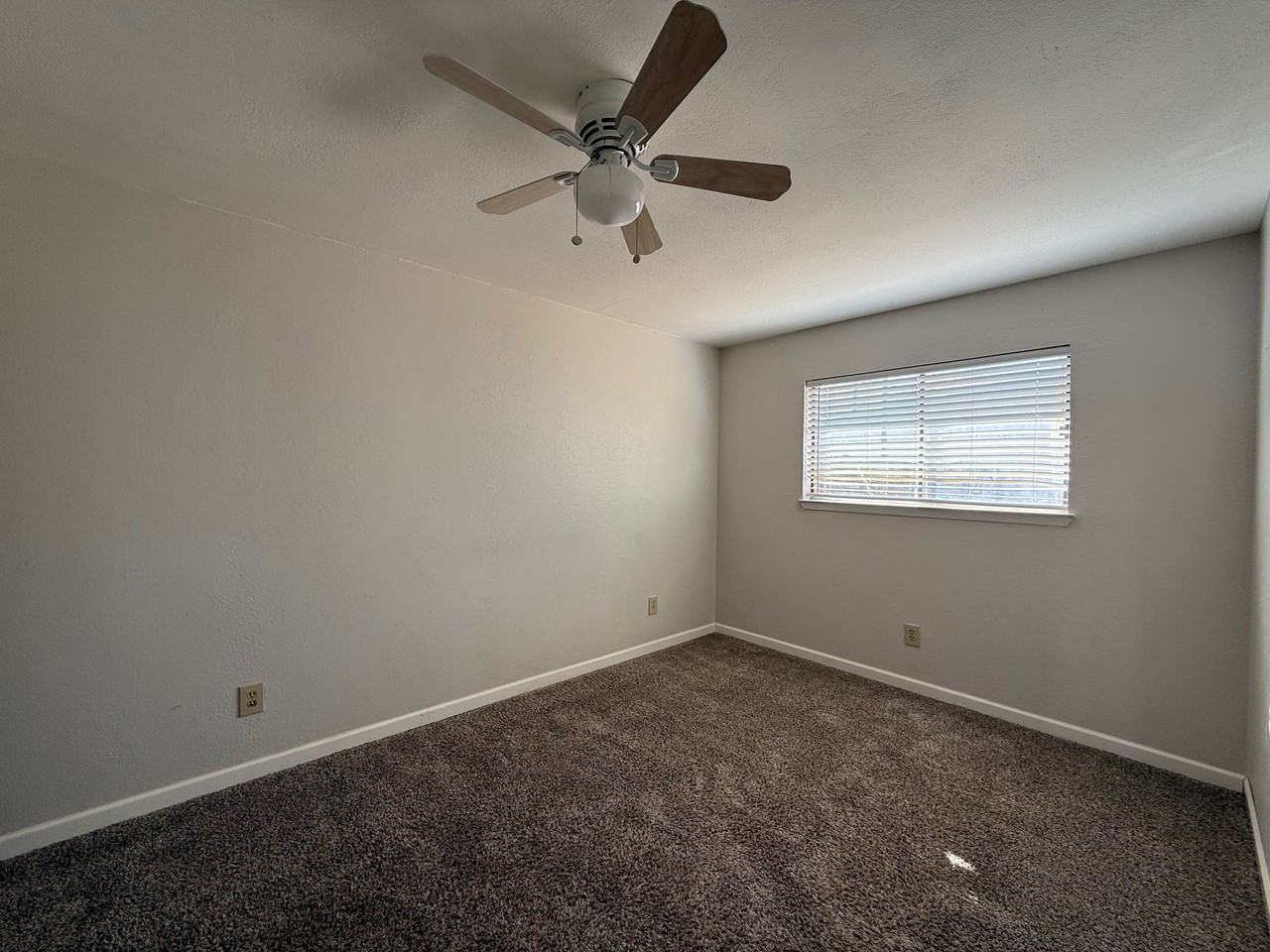 407 W Spruce Avenue - 1Unit B #1 - Photo 4 of 9