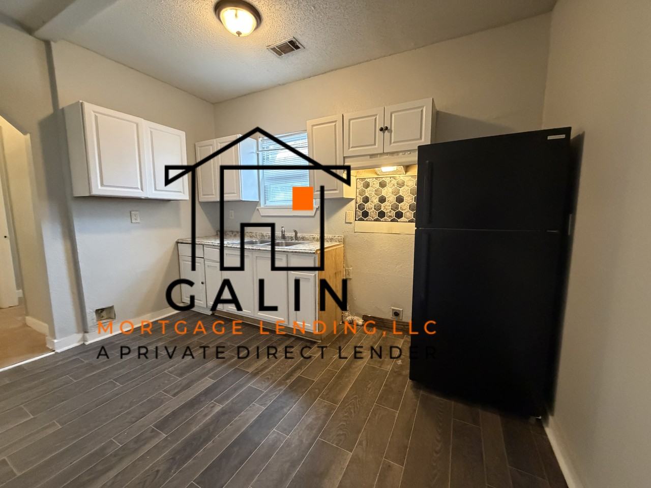 1247 Carr Ave #1 - Photo 2 of 20