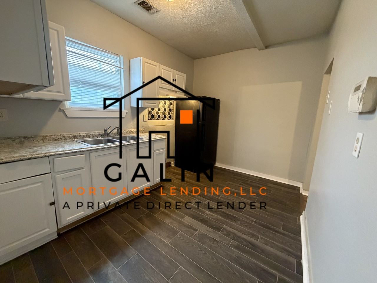 1247 Carr Ave #1 - Photo 3 of 20