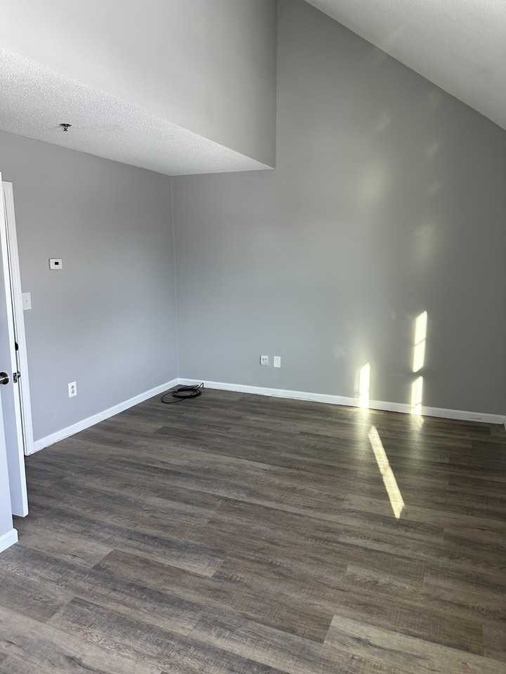 31 Riviera Rd - Photo 4 of 10