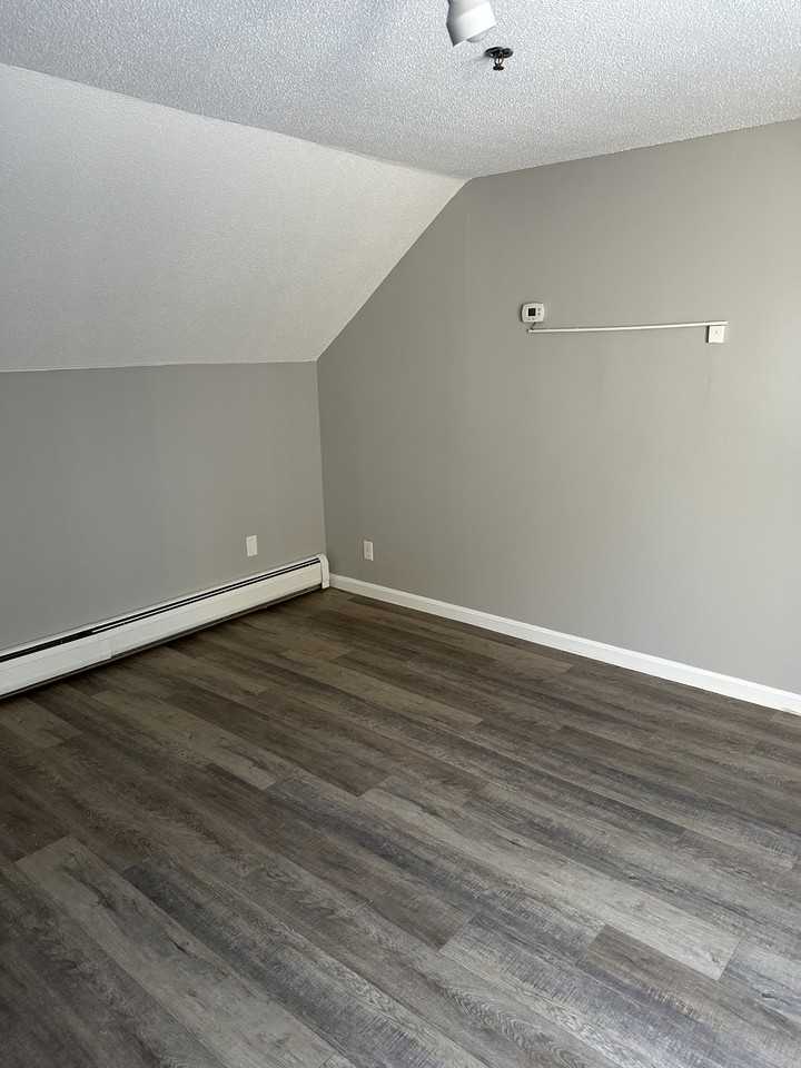 31 Riviera Rd - Photo 7 of 10