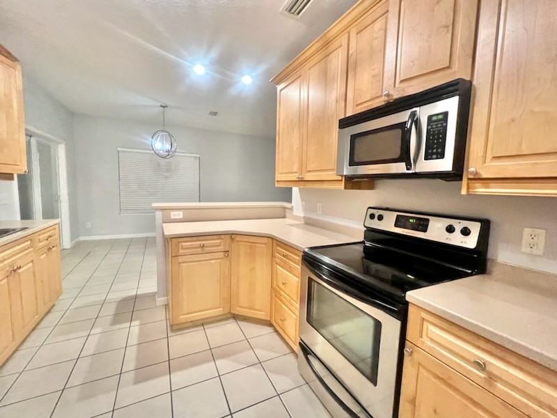 2618 Avondale Ct #1 - Photo 2 of 10