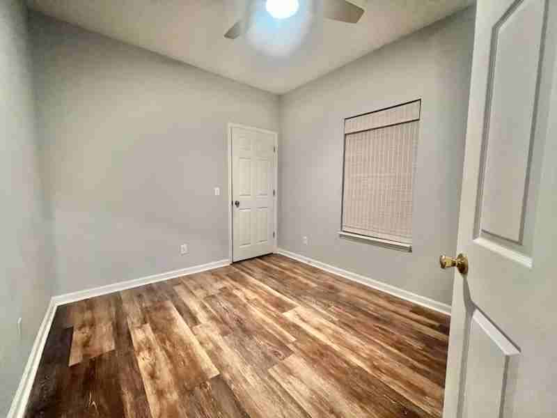 2618 Avondale Ct #1 - Photo 6 of 10