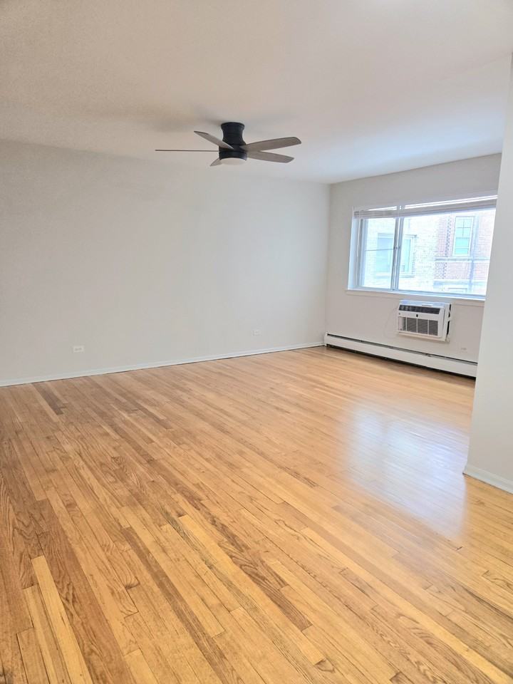 6161 N. Winthrop406 #406 - Photo 7 of 13