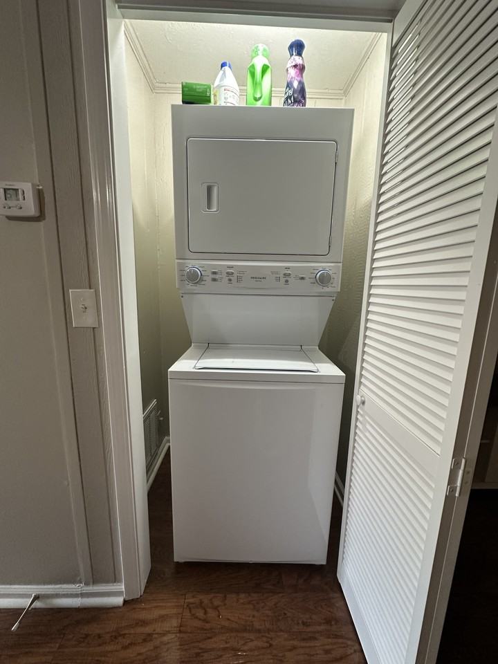 125 Eaglewood Way #1 - Photo 5 of 12