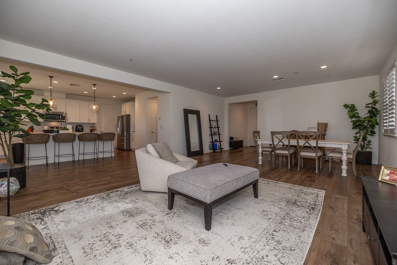 105 Tanoak St #1 - Photo 5 of 16