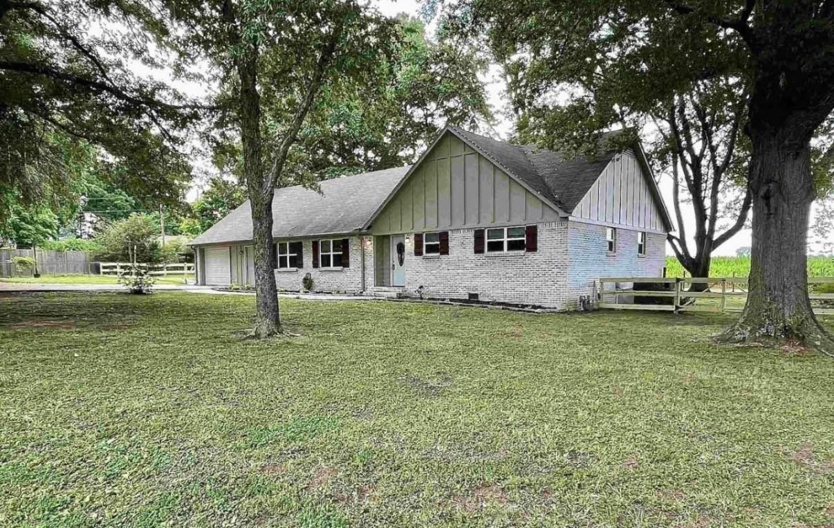 40 Vandergrift Drive - Covington TN #1 - Photo 2 of 12