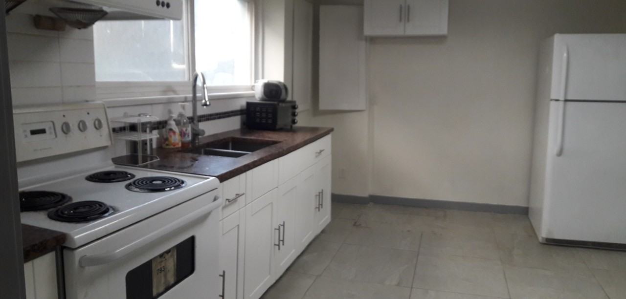 1085 East 41st Avenue - Photo 3 of 17