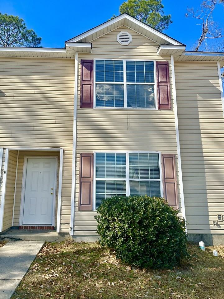 2400 2400 Seth PlApt.B #B - Photo 2 of 15