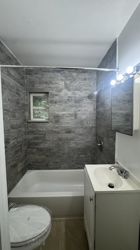 1044 Maynard St #1 - Photo 5 of 5