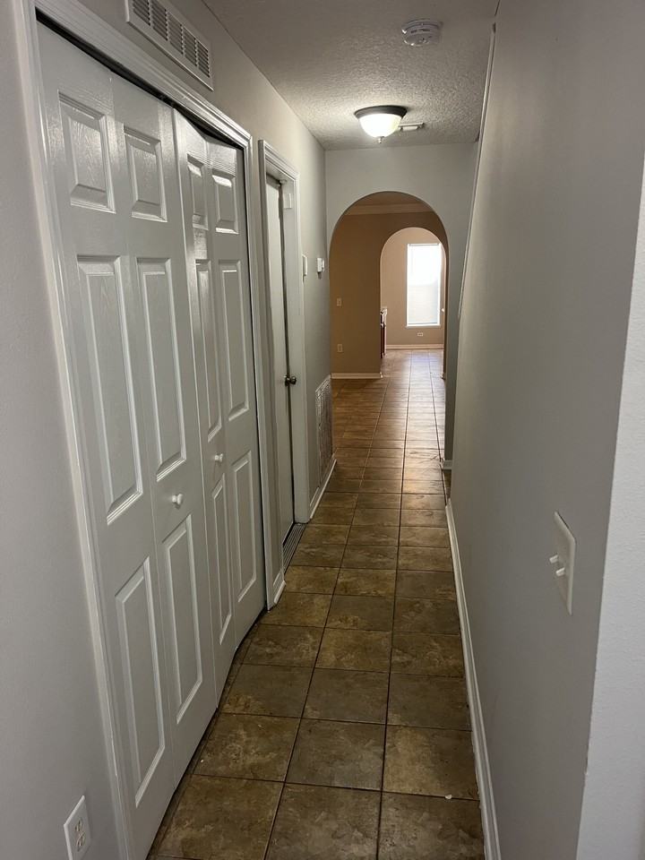 11591 Hickory Oak Dr #1 - Photo 2 of 12