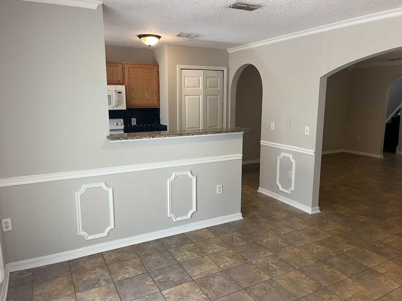 11591 Hickory Oak Dr #1 - Photo 4 of 12