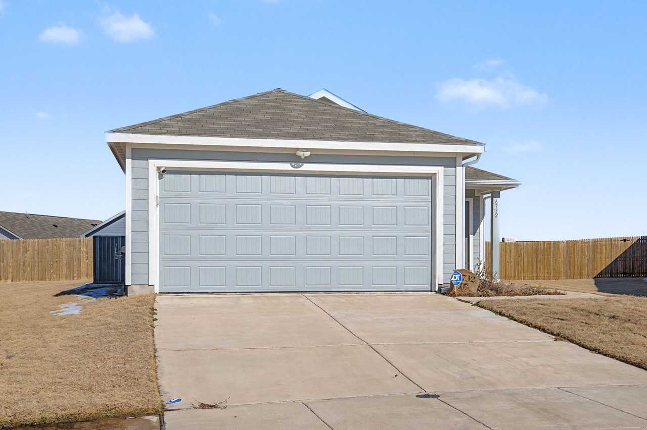 6732 Bramblewood Dr #1 - Photo 4 of 31