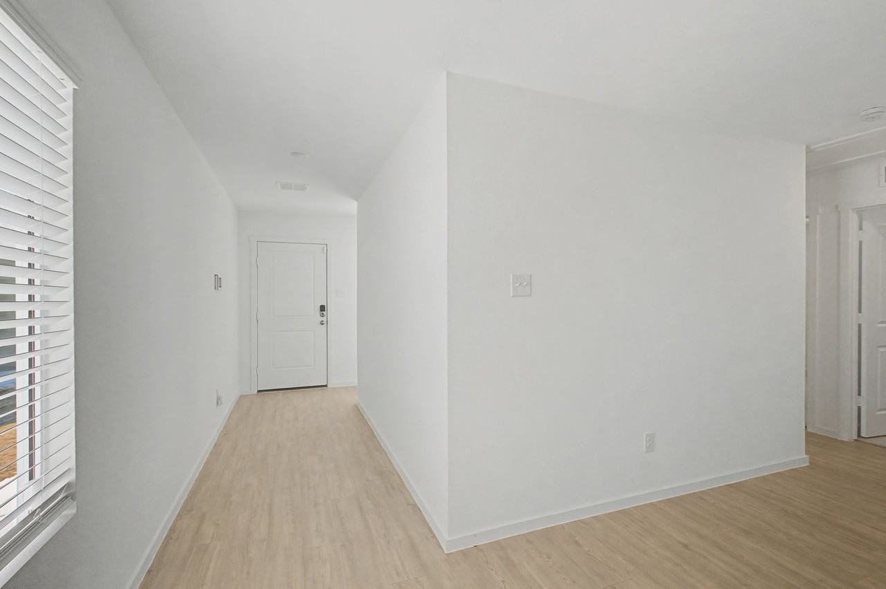 6732 Bramblewood Dr #1 - Photo 5 of 31