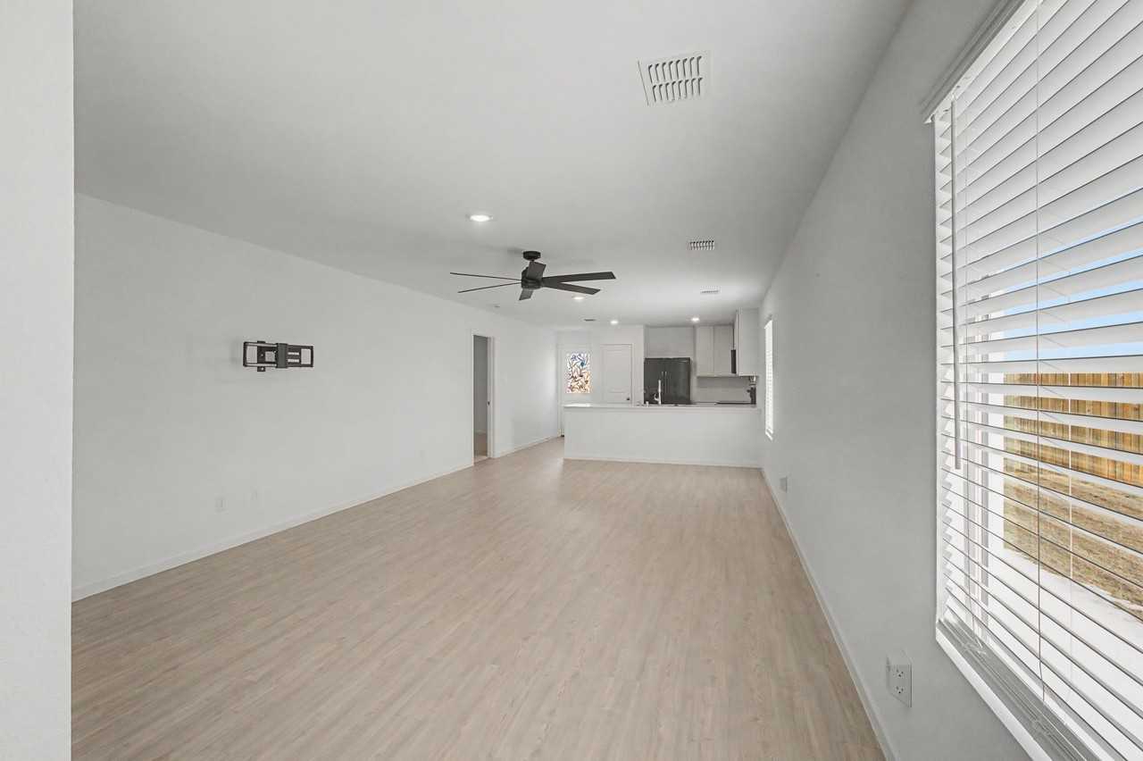 6732 Bramblewood Dr #1 - Photo 6 of 31