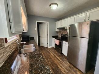 573 Somerset Ln #1 - Photo 5 of 11