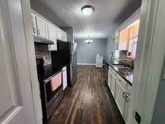 573 Somerset Ln #1 - Photo 7 of 11