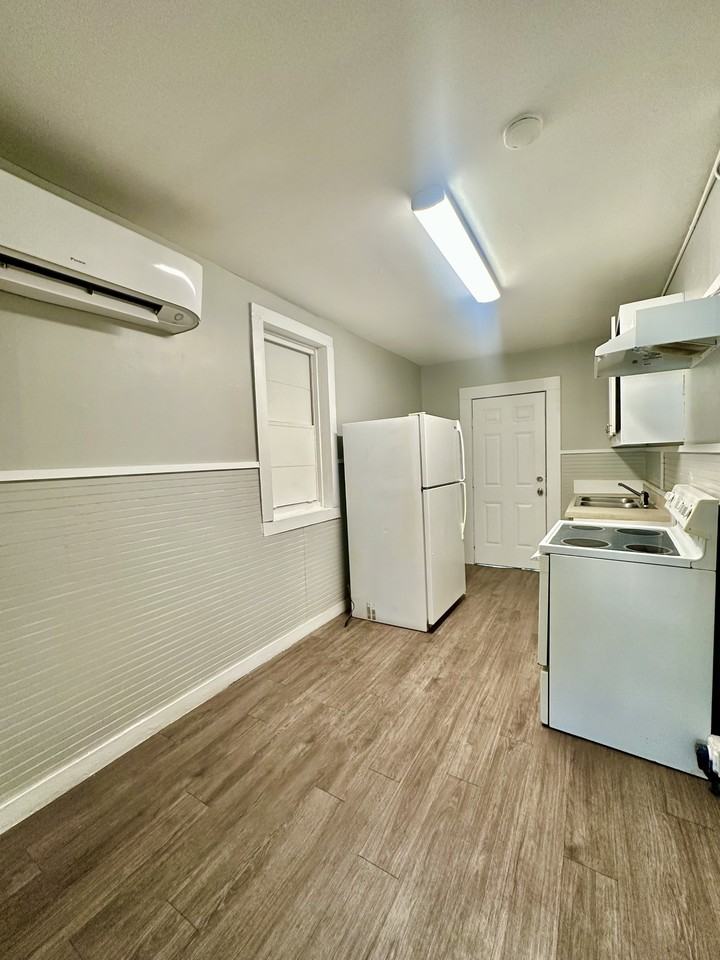 409 N Barack Obama Blvd #1 - Photo 4 of 8