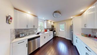 12 Camp St #2 - Photo 1 of 1