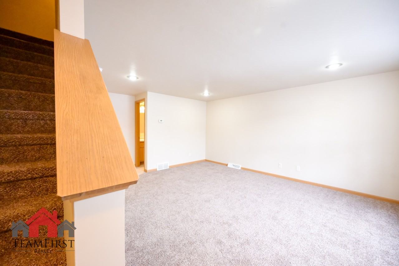 2137 S Broadway #1 - Photo 3 of 15