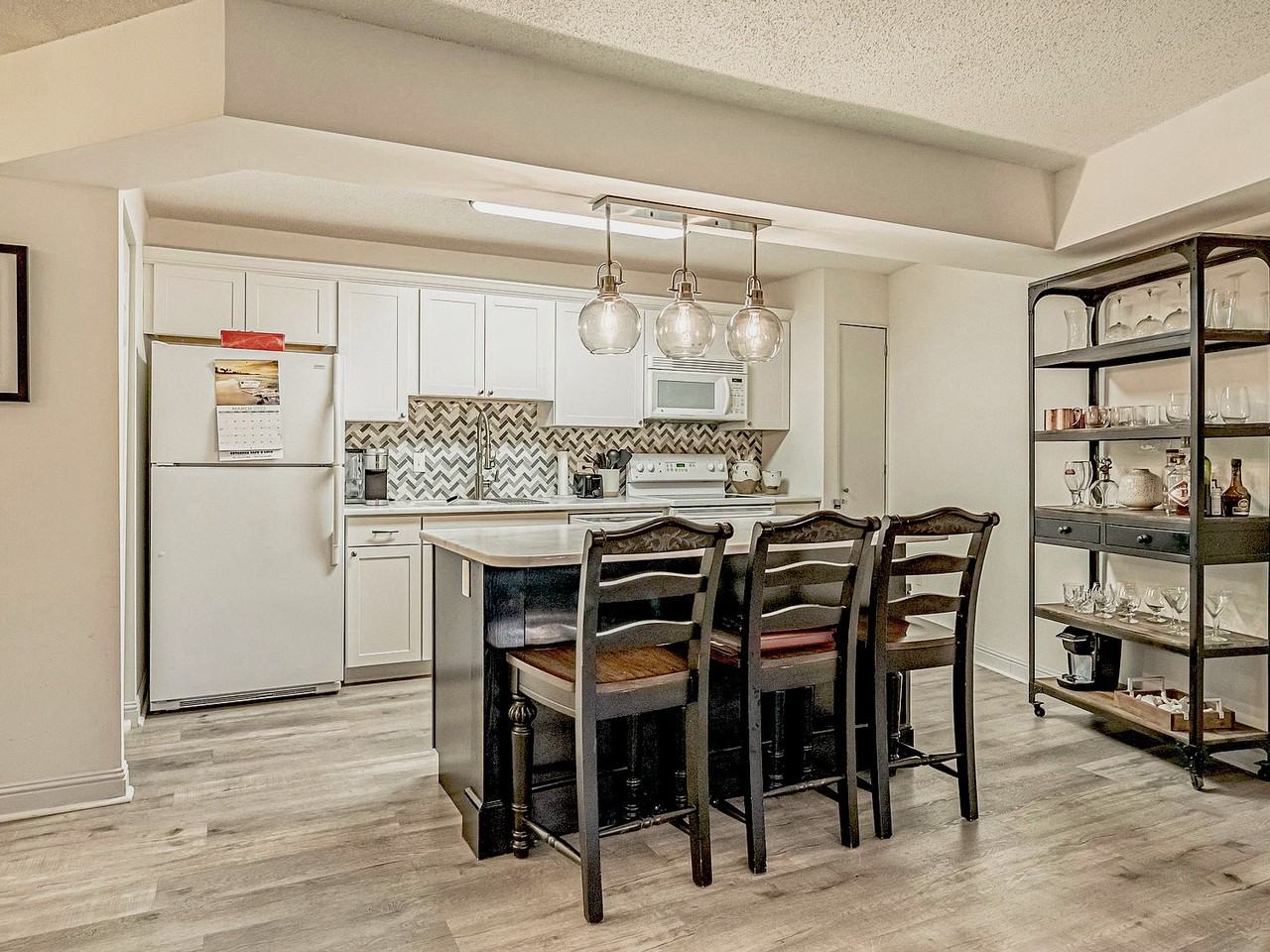 400 20th Ave N #206 - Photo 3 of 20