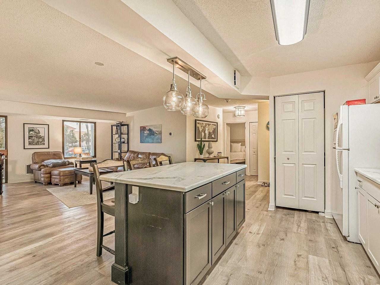 400 20th Ave N #206 - Photo 4 of 20