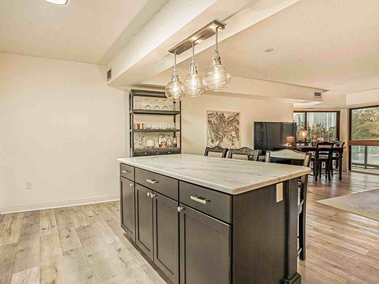 400 20th Ave N #206 - Photo 5 of 20