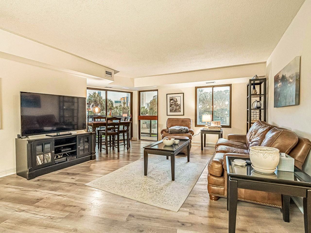 400 20th Ave N #206 - Photo 6 of 20